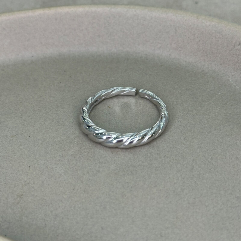 Ασημένιο Δαχτυλίδι 925