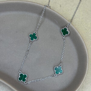 Ασημένιο κολιέ με πράσινο μαλαχίτη