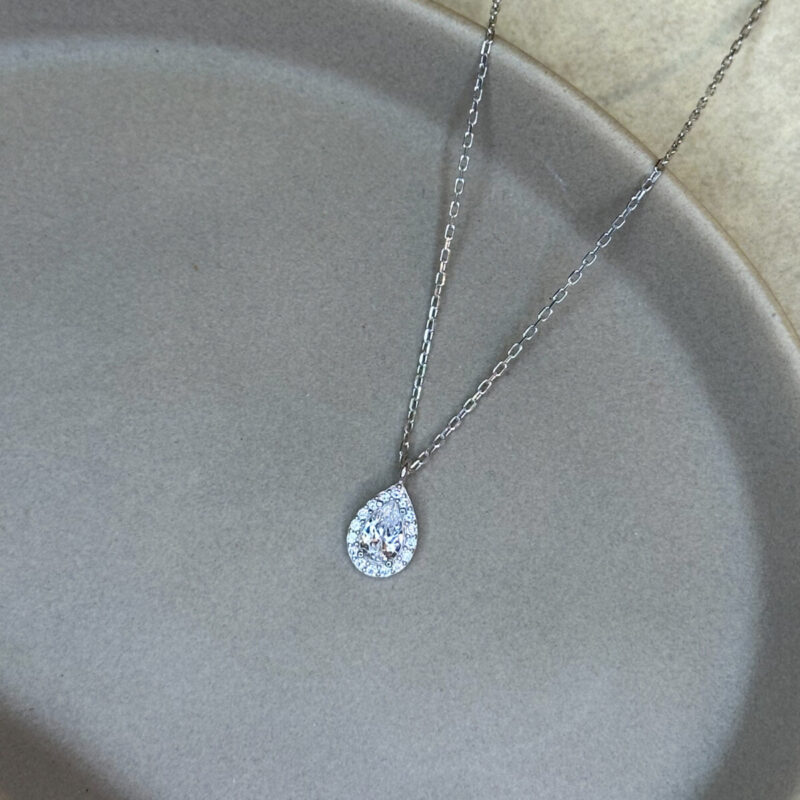 Ασημένιο κολιέ ροζέτα με ζιργκόν