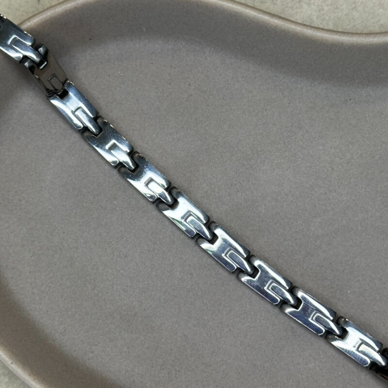 Ατσάλινο βραχιόλι