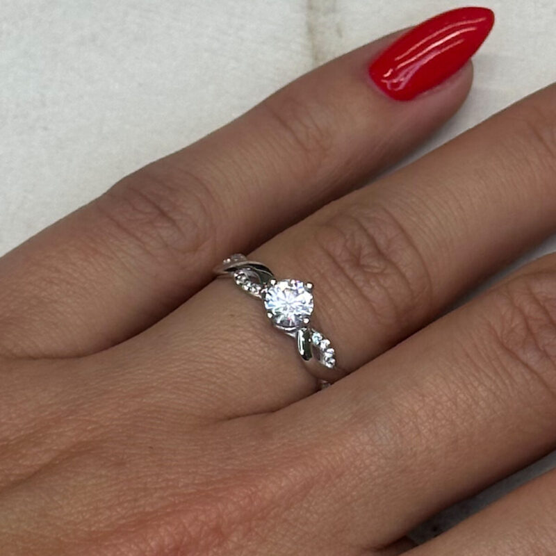 Μονόπετρο Ασημένιο Δαχτυλίδι 925